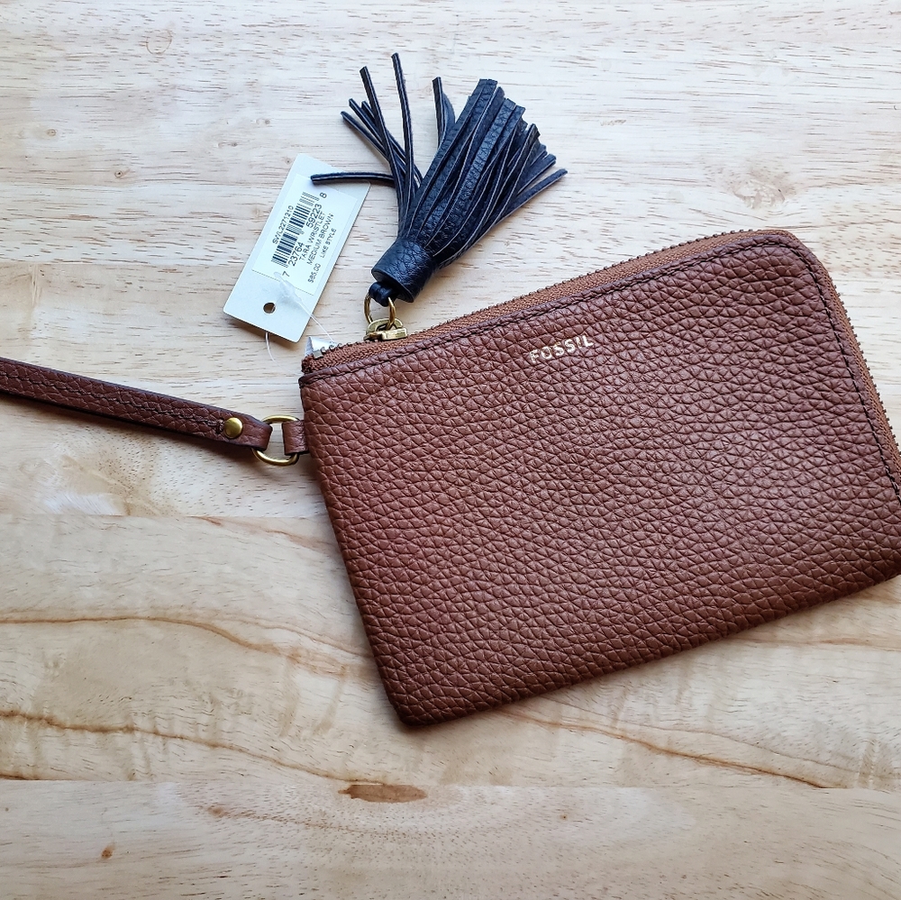 Fossil Leather Tara Wristlet NWT Brown Boho Western Minimalist